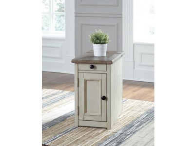 Bolanburg - Chairside End Table with USB Ports & Outlets